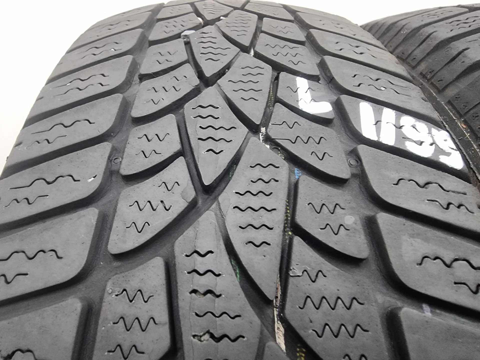 2бр зимни гуми 175/60/16 DUNLOP L01199 1