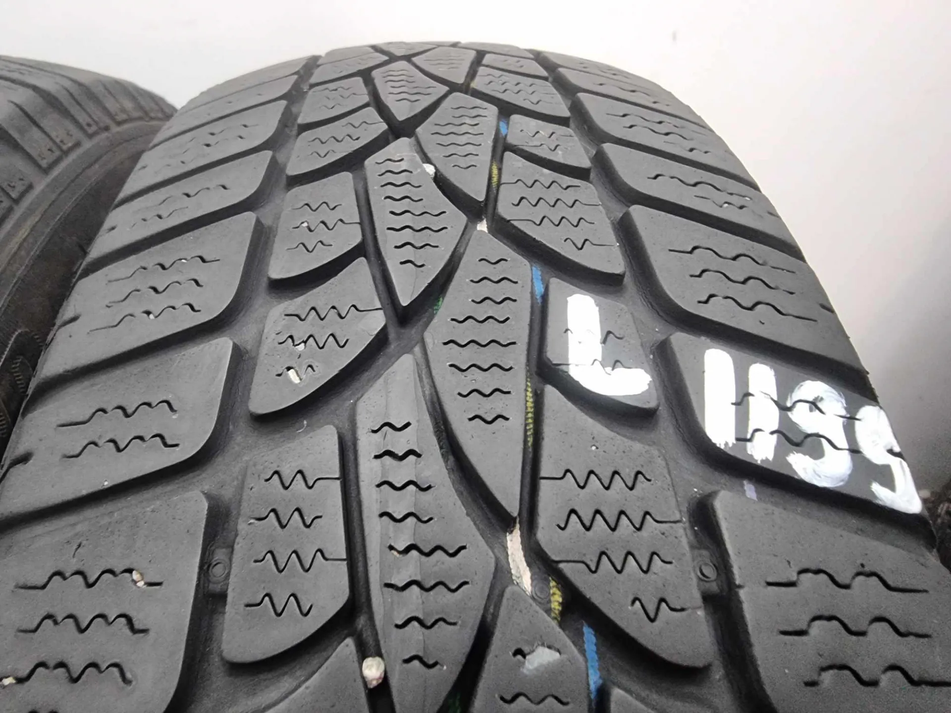 2бр зимни гуми 175/60/16 DUNLOP L01199 2