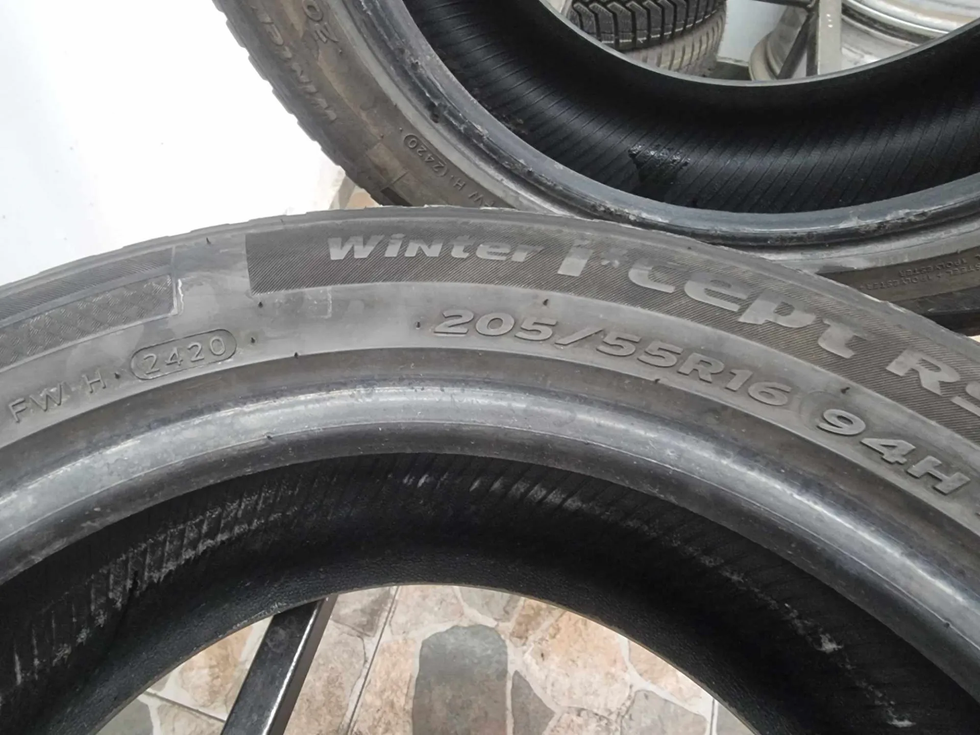 2бр зимни гуми 205/55/16 HANKOOK L01227 4