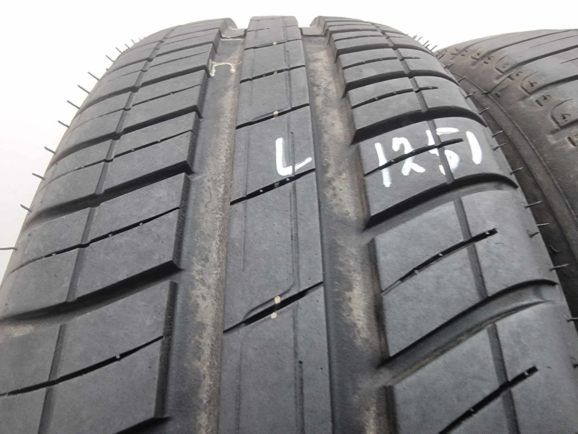 4бр летни гуми 175/60/15 DUNLOP L01251 1