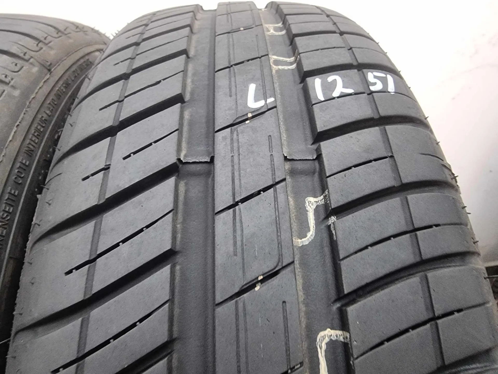 4бр летни гуми 175/60/15 DUNLOP L01251 4