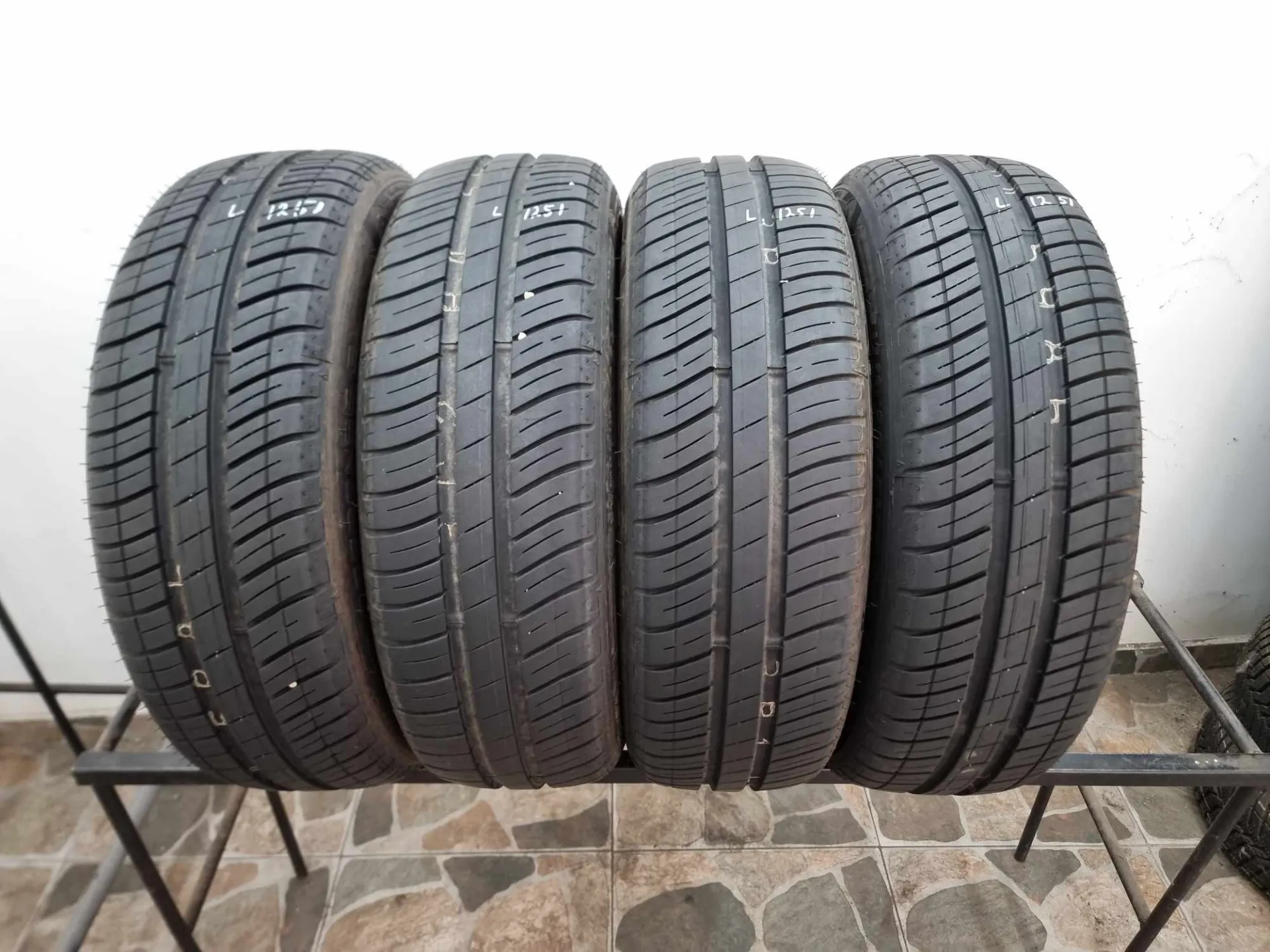 4бр летни гуми 175/60/15 DUNLOP L01251 5