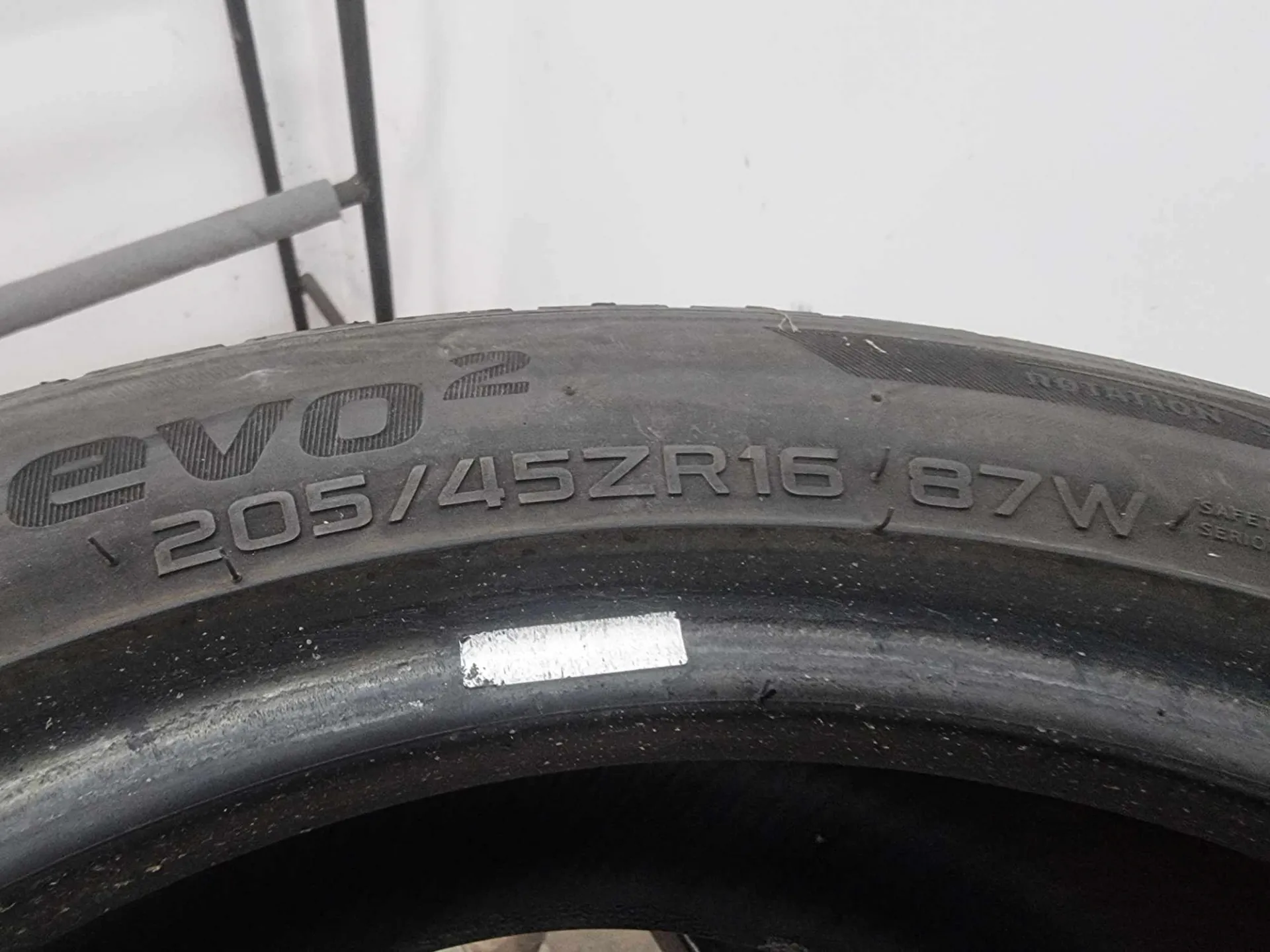 2бр летни гуми 205/45/16 HANKOOK L01264 4