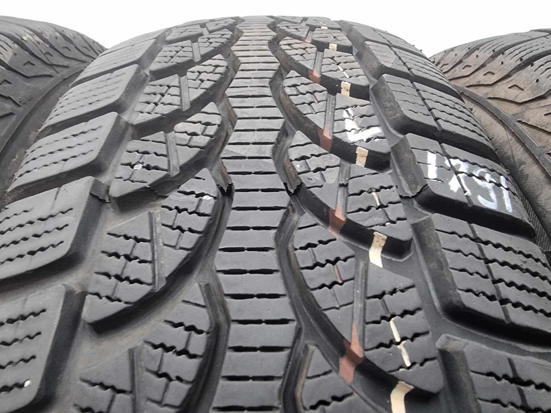 4бр зимни гуми 215/65/16 BRIDGESTONE L01291 3