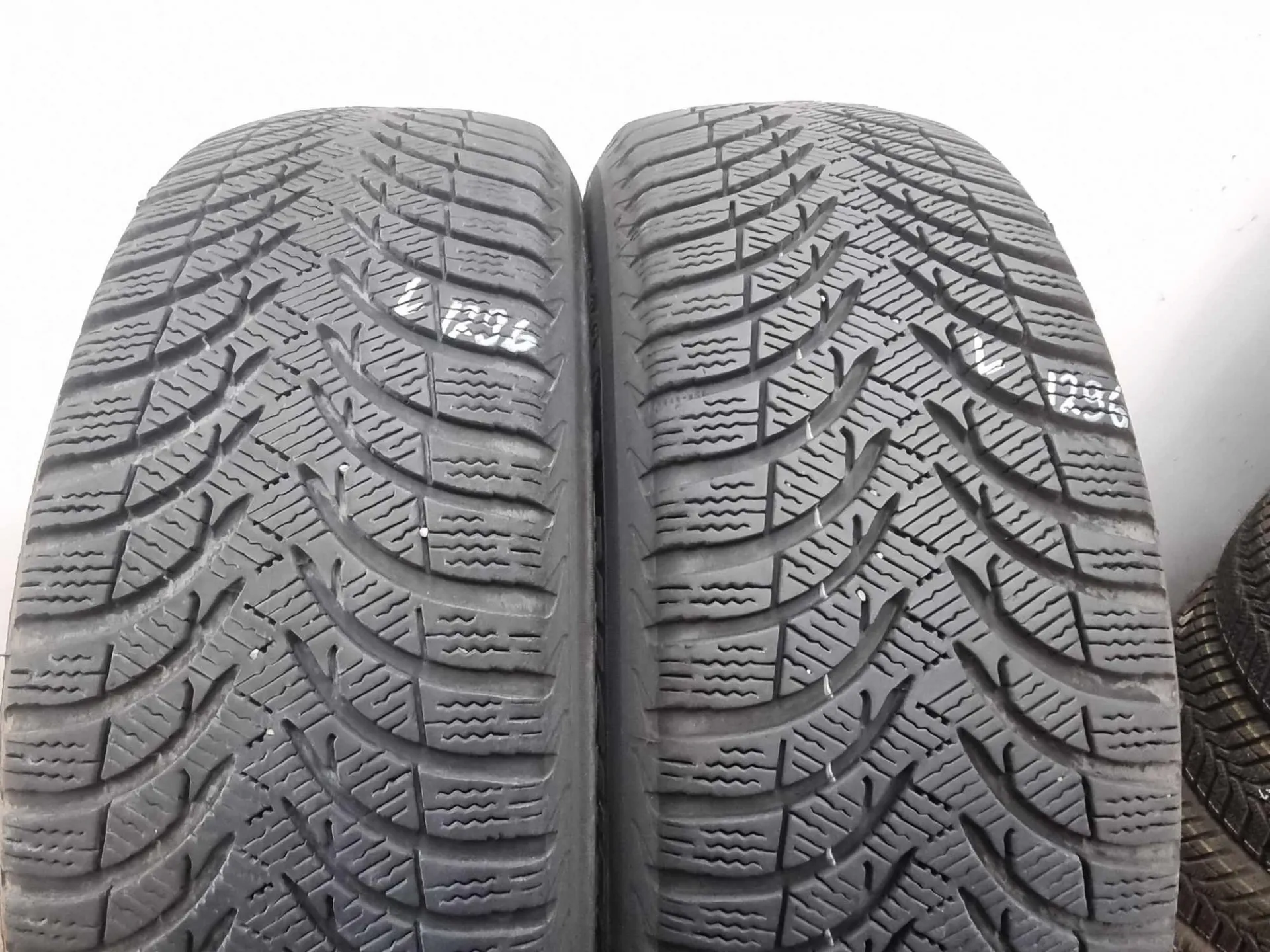 2бр зимни гуми 215/60/17 MICHELIN L01296 3