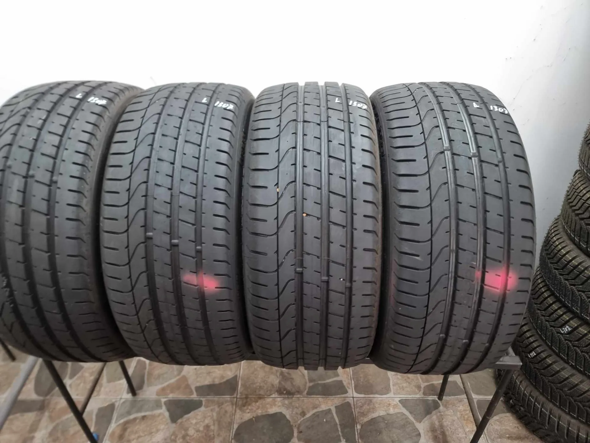 4бр летни гуми 225/35/19 PIRELLI L01307 5