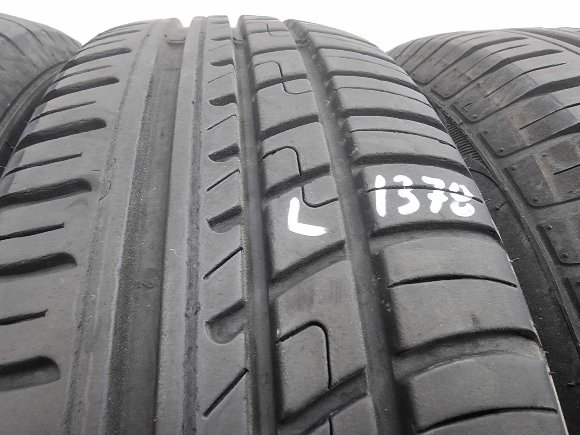 4бр летни гуми 165/65/15 DUNLOP L01378 2