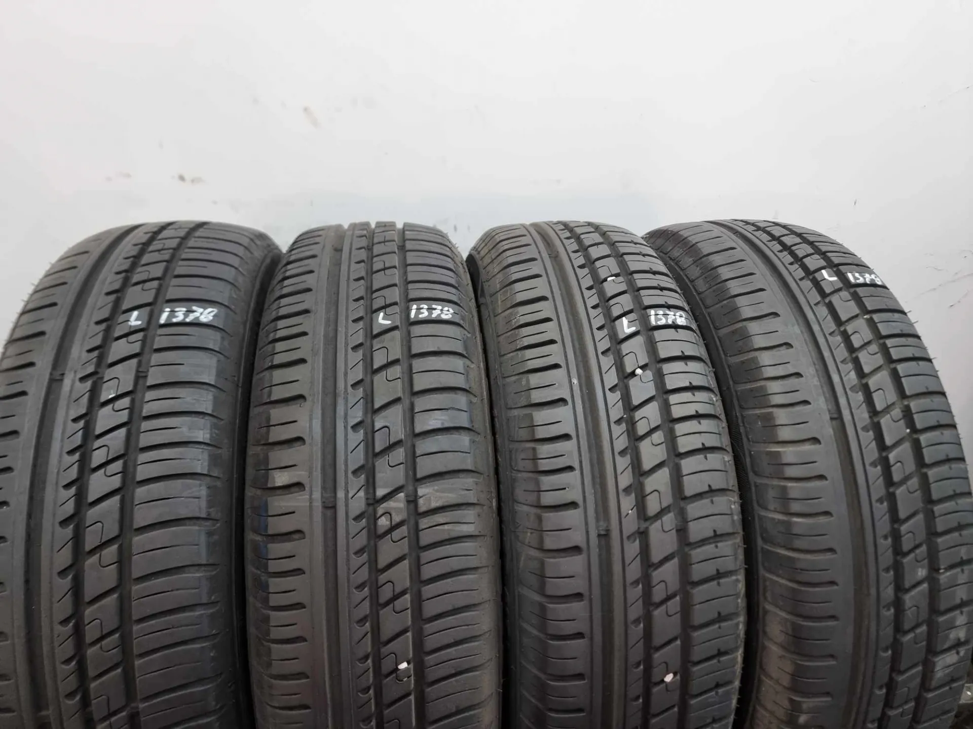 4бр летни гуми 165/65/15 DUNLOP L01378 5