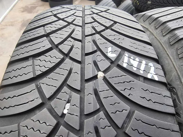 2бр зимни гуми 185/60/15 GOODYEAR L01412 1