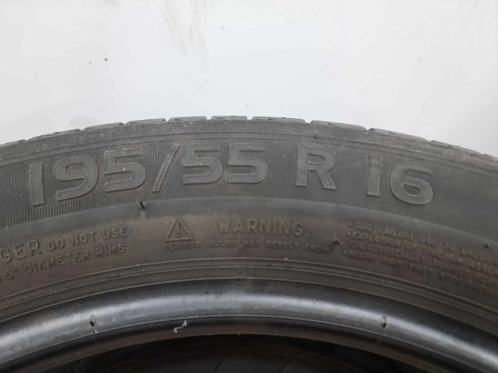 2бр летни гуми 195/55/16 MICHELIN L01465 4