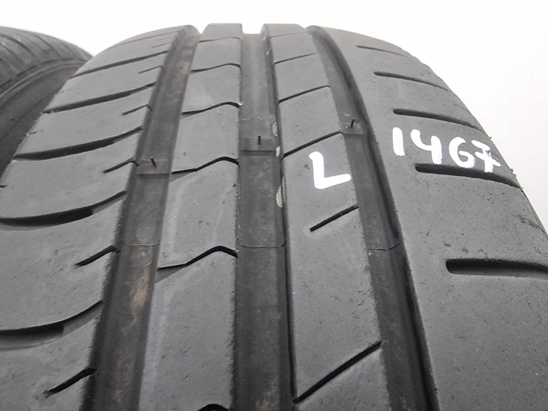 2бр летни гуми 185/60/15 HANKOOK L01467 2