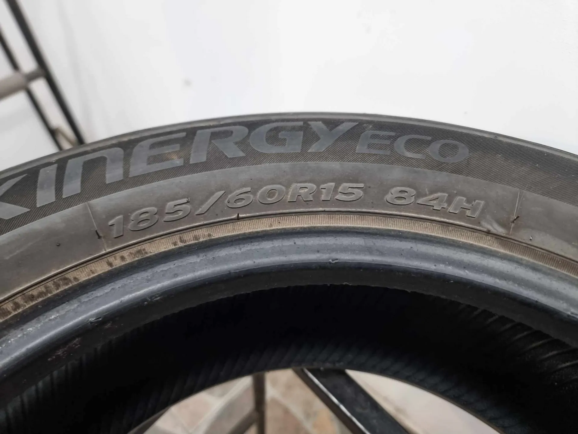 2бр летни гуми 185/60/15 HANKOOK L01467 4