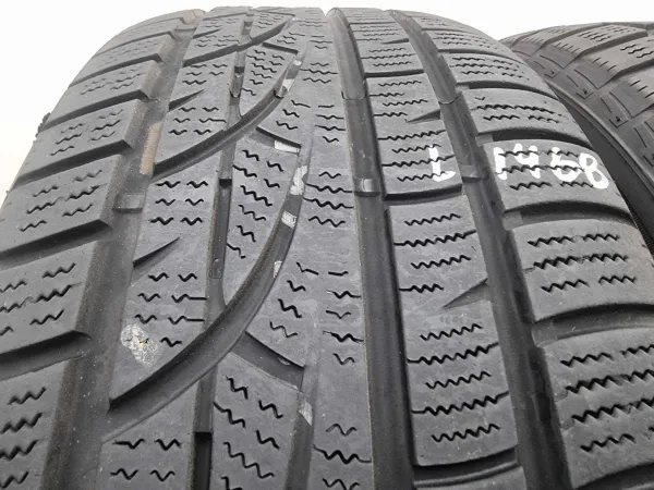 2бр зимни гуми 235/55/17 HANKOOK L01468 1