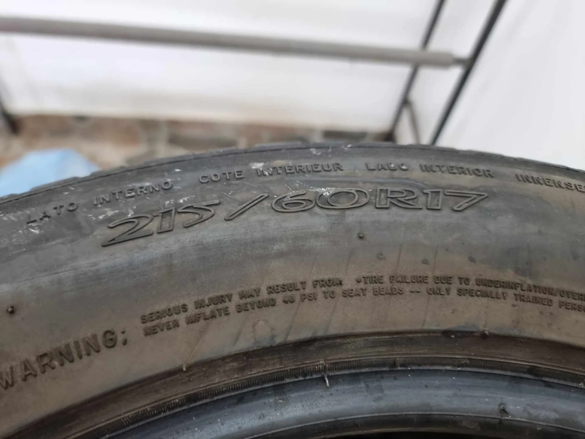 2бр летни гуми 215/60/17 MICHELIN L01472  4