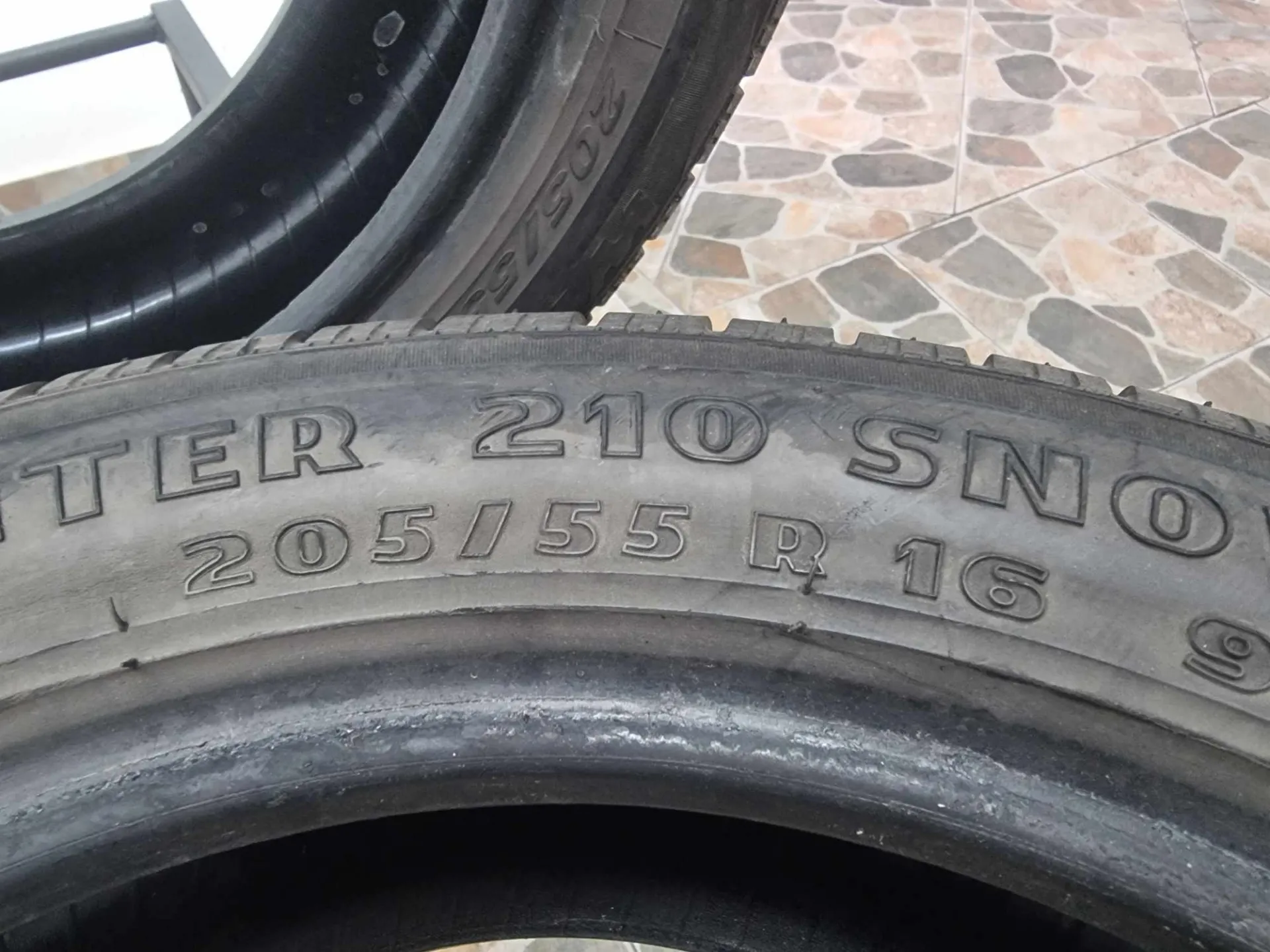 2бр зимни гуми 205/55/16 PIRELLI L01514 4