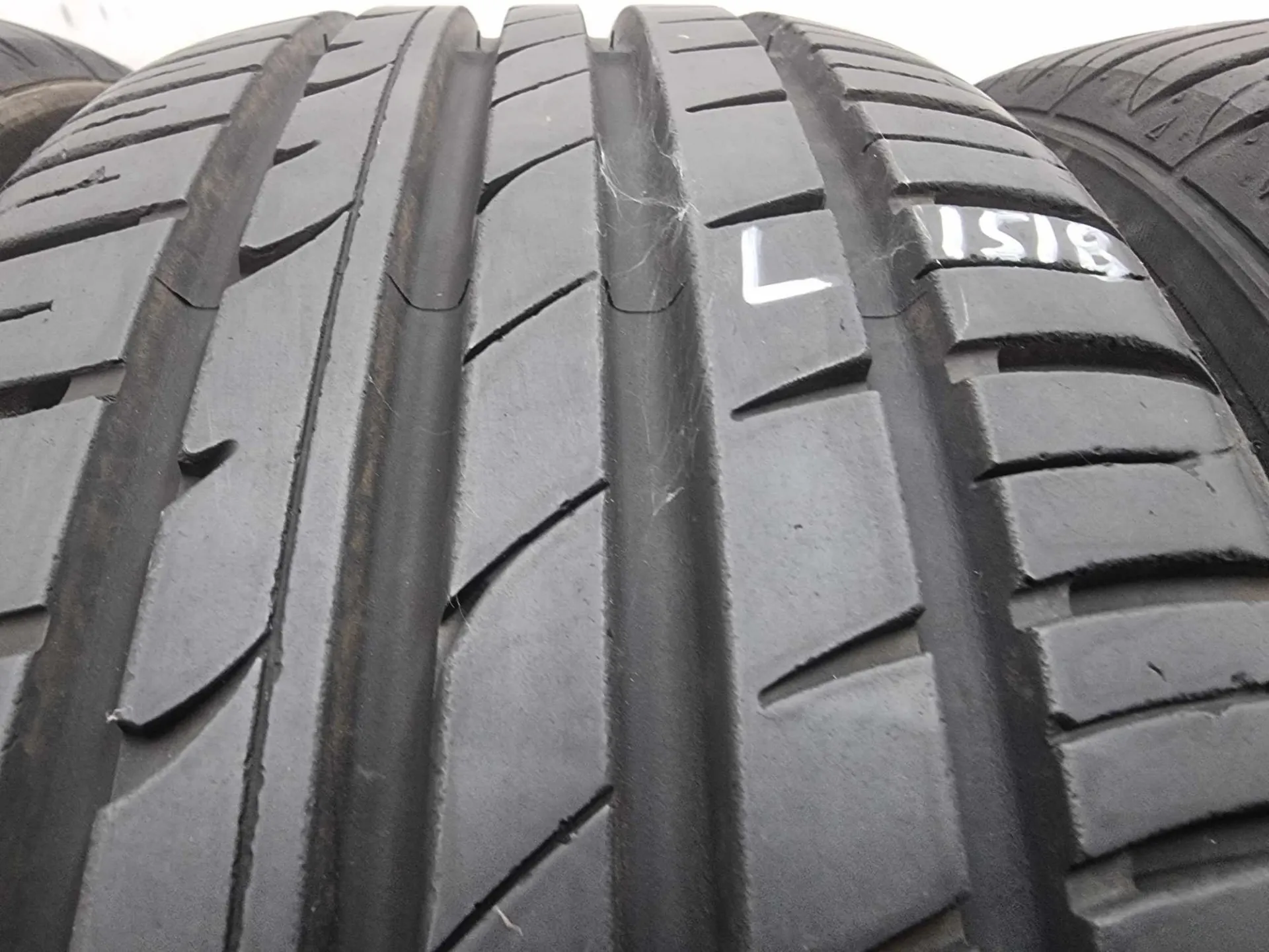 4бр летни гуми 195/50/15 HANKOOK L01518 2