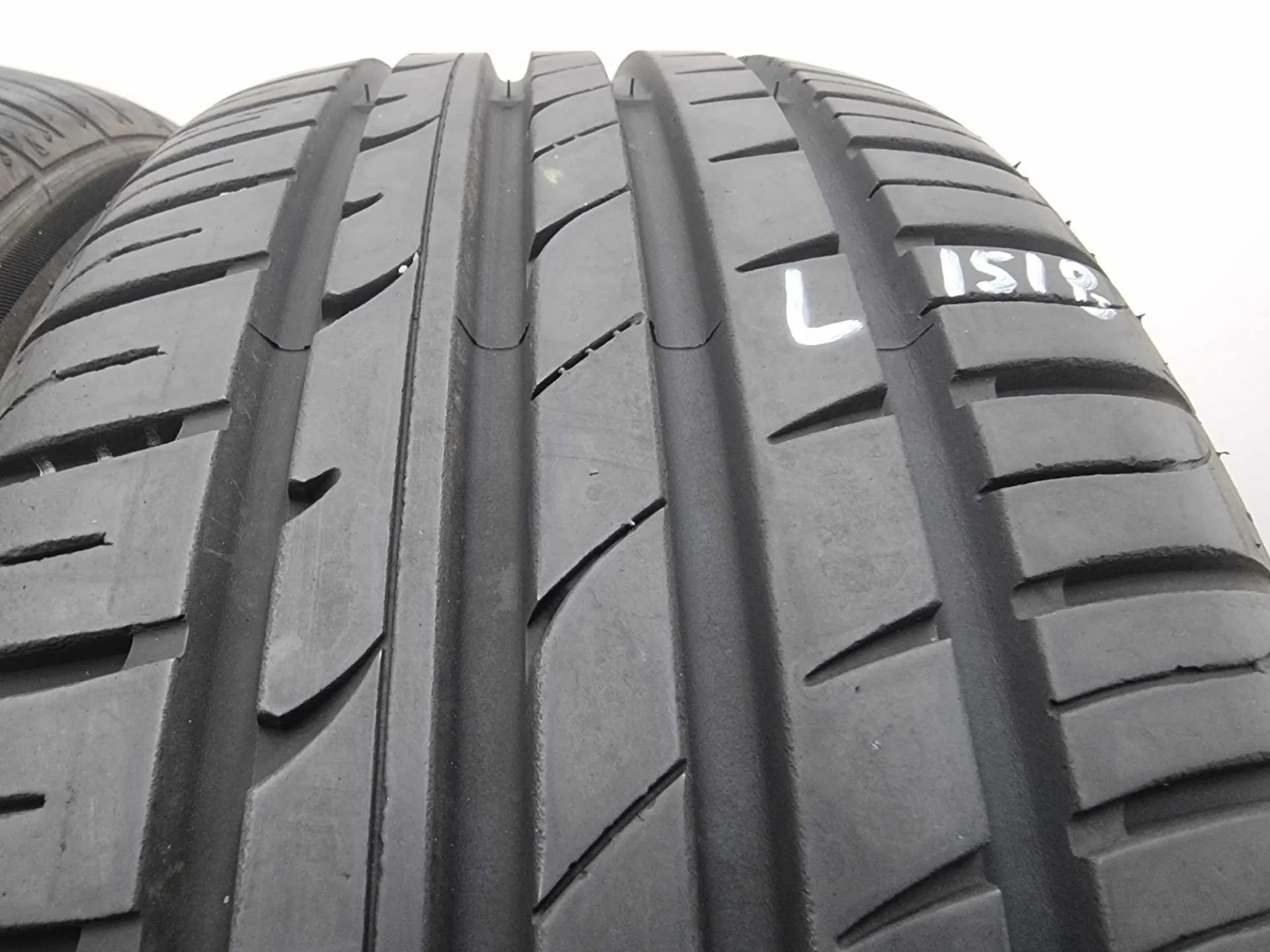 4бр летни гуми 195/50/15 HANKOOK L01518 4