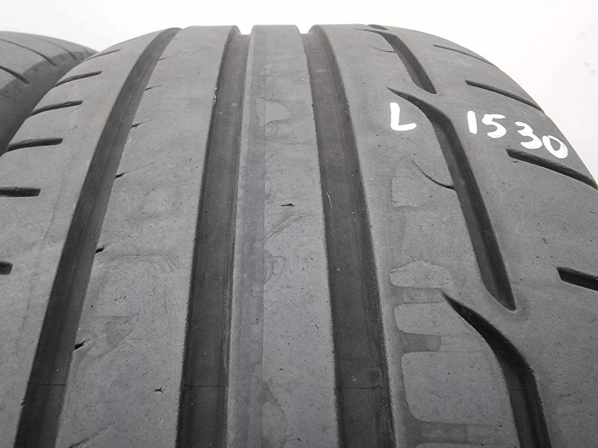 4бр летни гуми 225/45/19 DUNLOP L01530 4