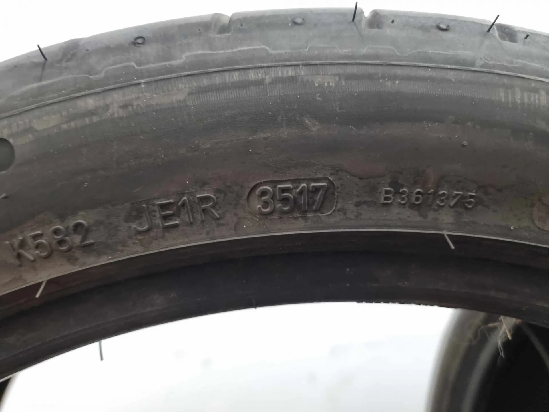 4бр летни гуми 225/45/19 DUNLOP L01530 7