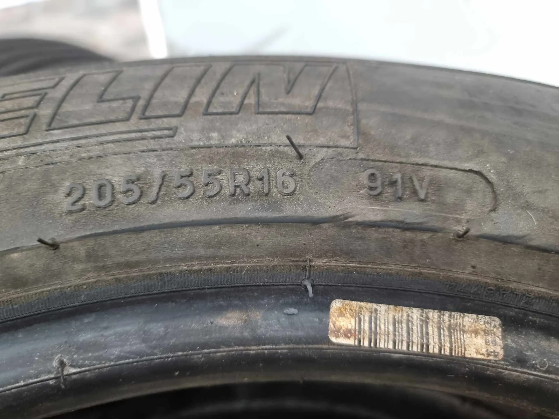 2бр летни гуми 205/55/16 MICHELIN L01545 4