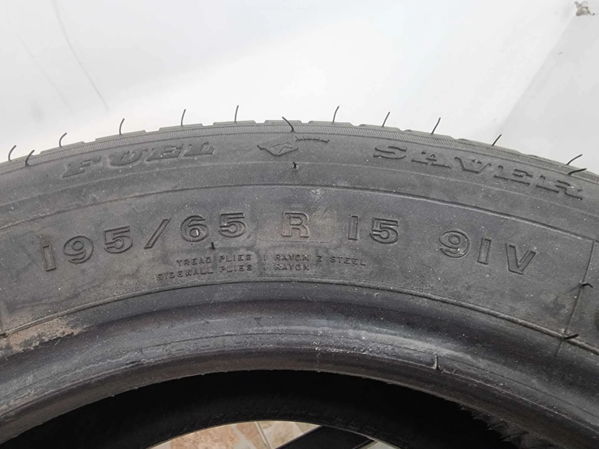 1бр лeтна гума 195/65/15 FIRESTONE L01548 2