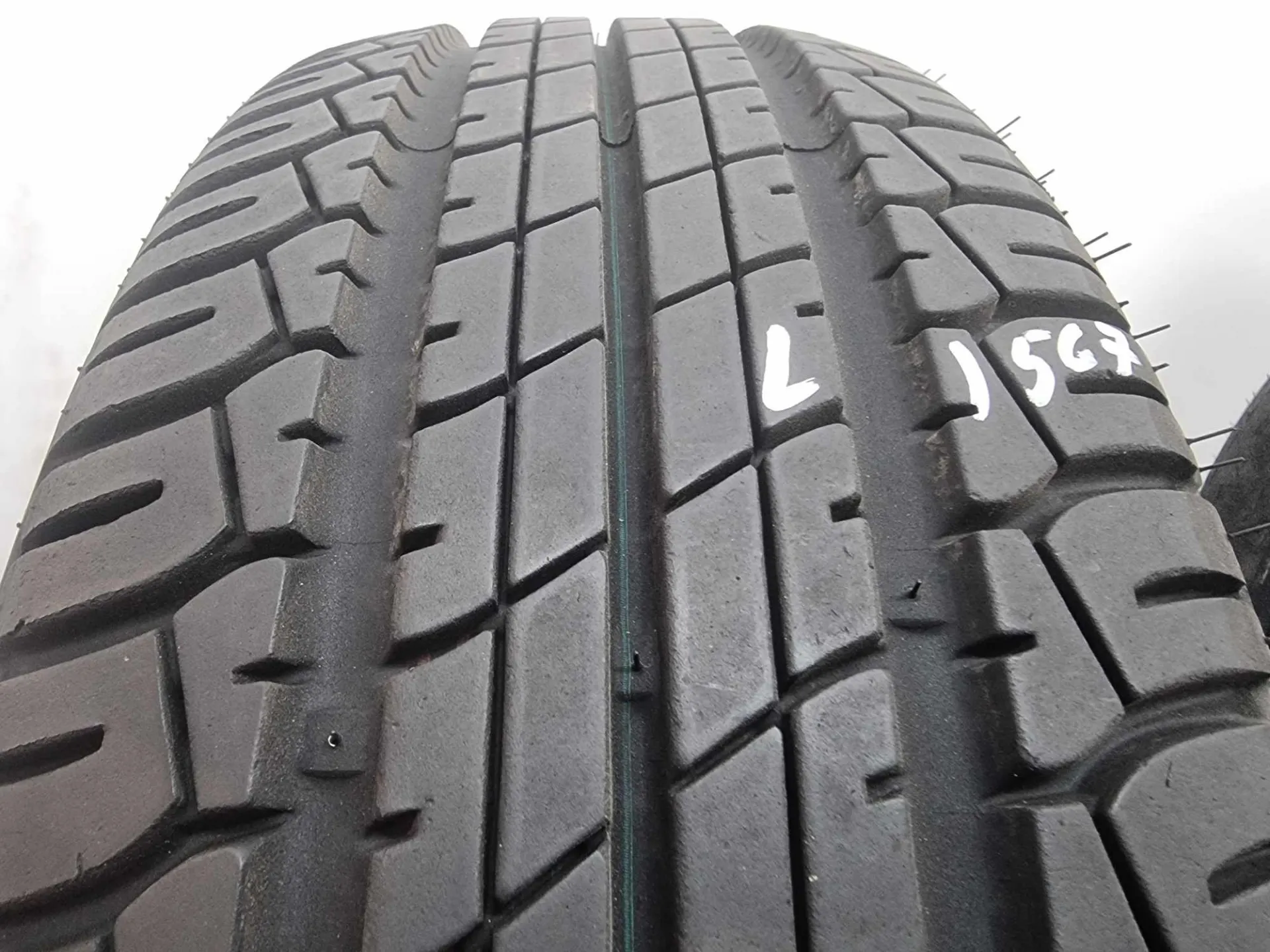 1бр лeтна гума 205/60/15 DUNLOP L01567 1