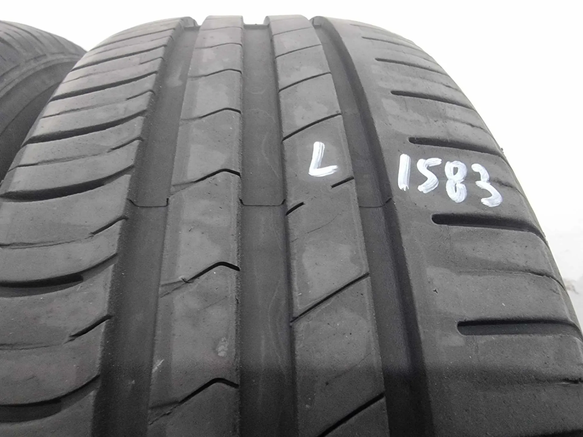 2бр летни гуми 185/60/14 HANKOOK L01583 2