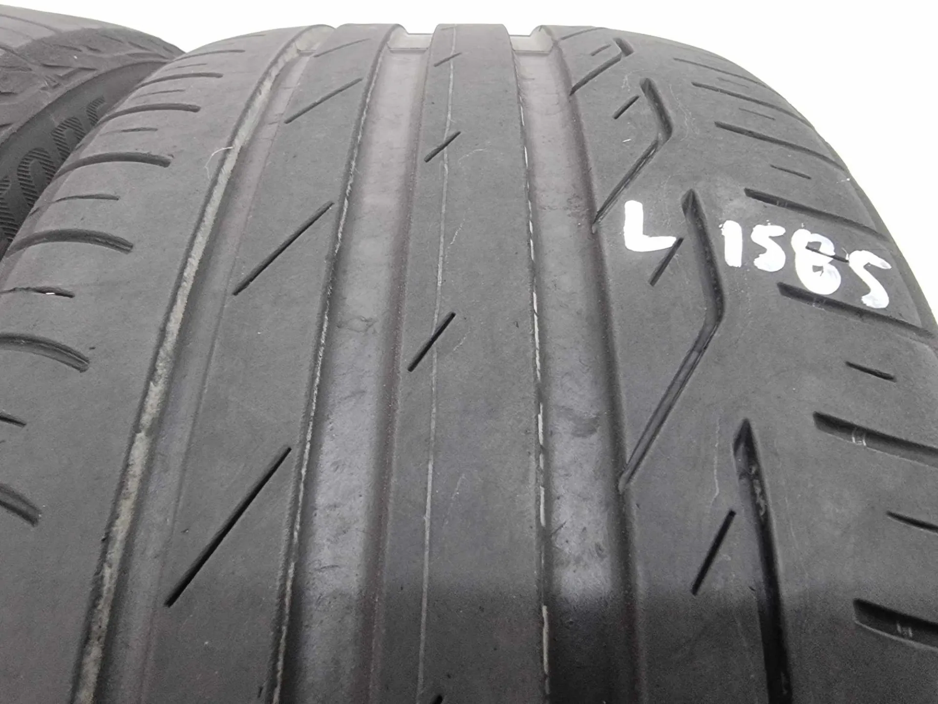 2бр летни гуми 205/40/17 BRIDGESTONE L01585 2