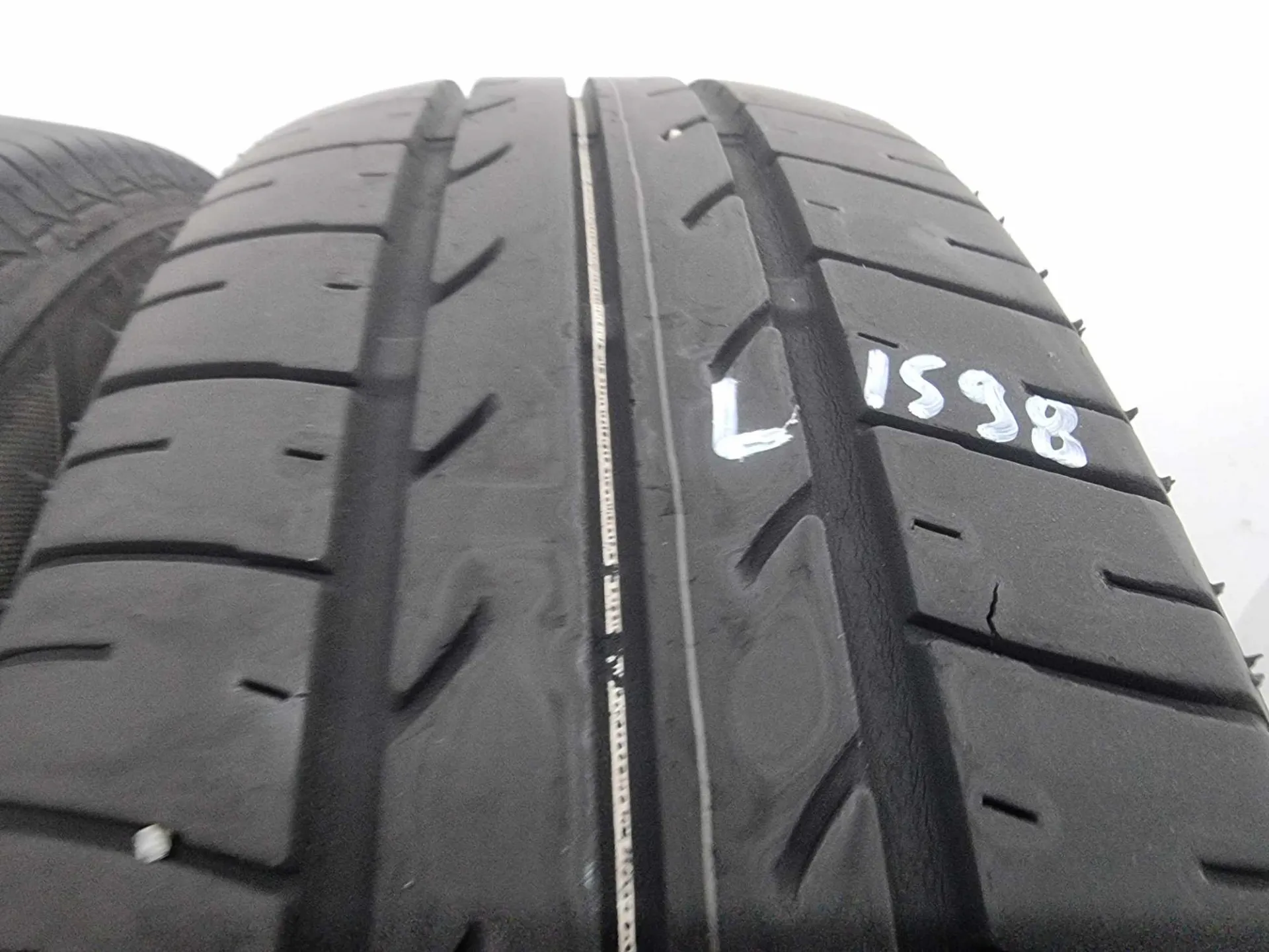 4бр летни гуми 185/60/15 BRIDGESTONE L01598 2