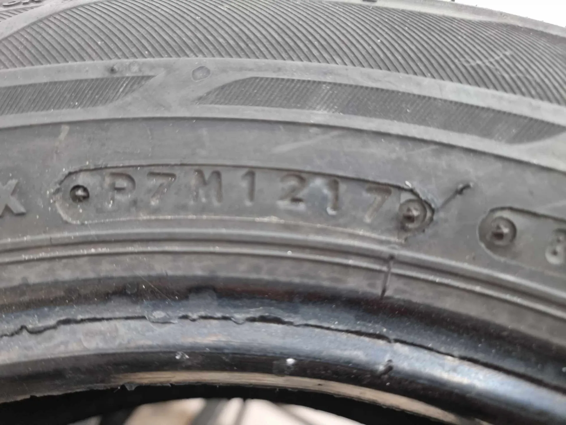 4бр летни гуми 185/60/15 BRIDGESTONE L01598 4