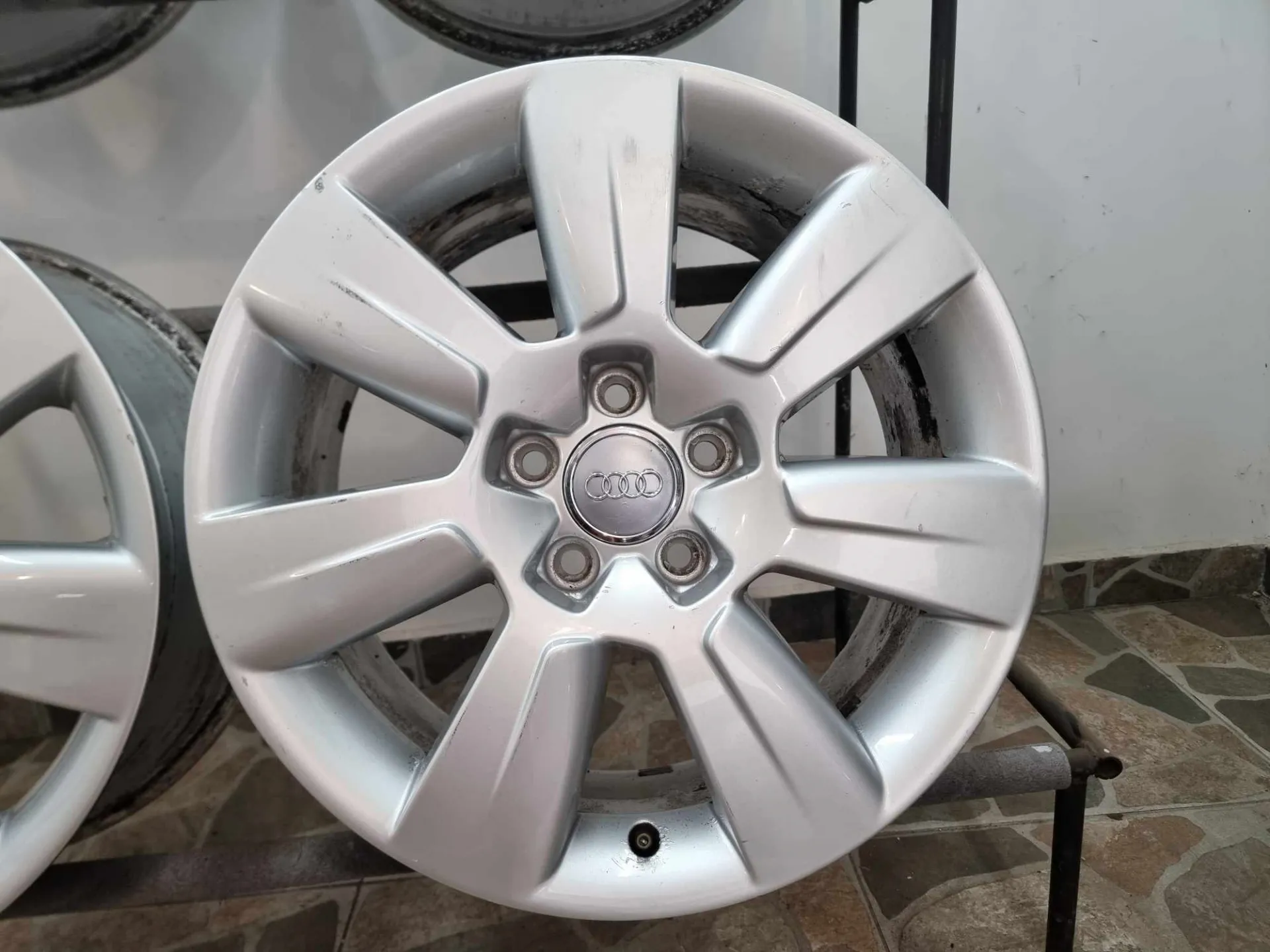 4бр 17ски джанти за AUDI 5x112mm A170303 4