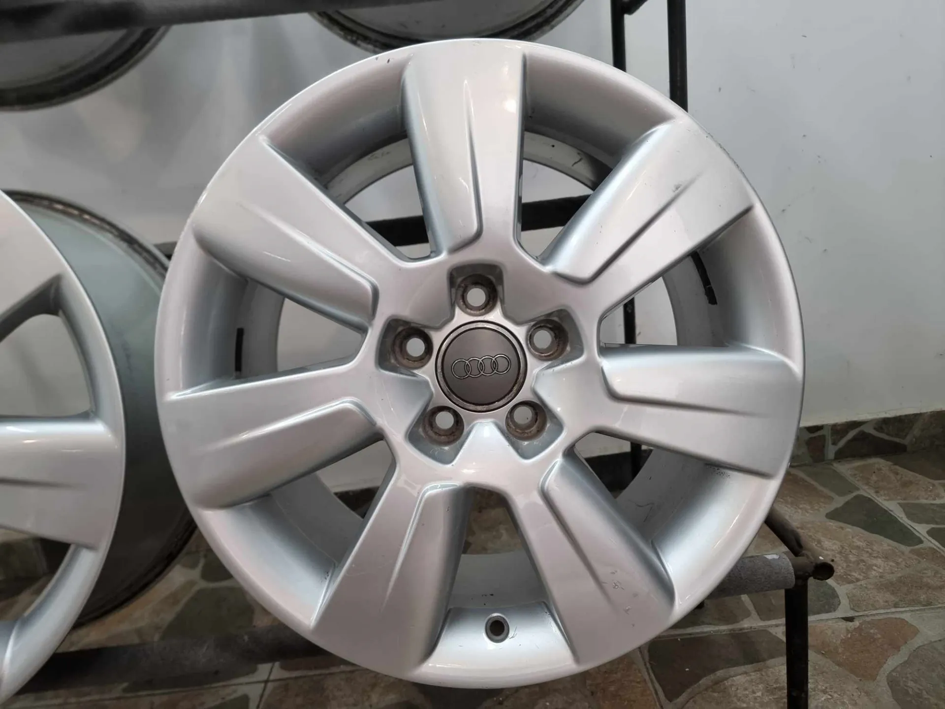 4бр 17ски джанти за AUDI 5x112mm A170304 4