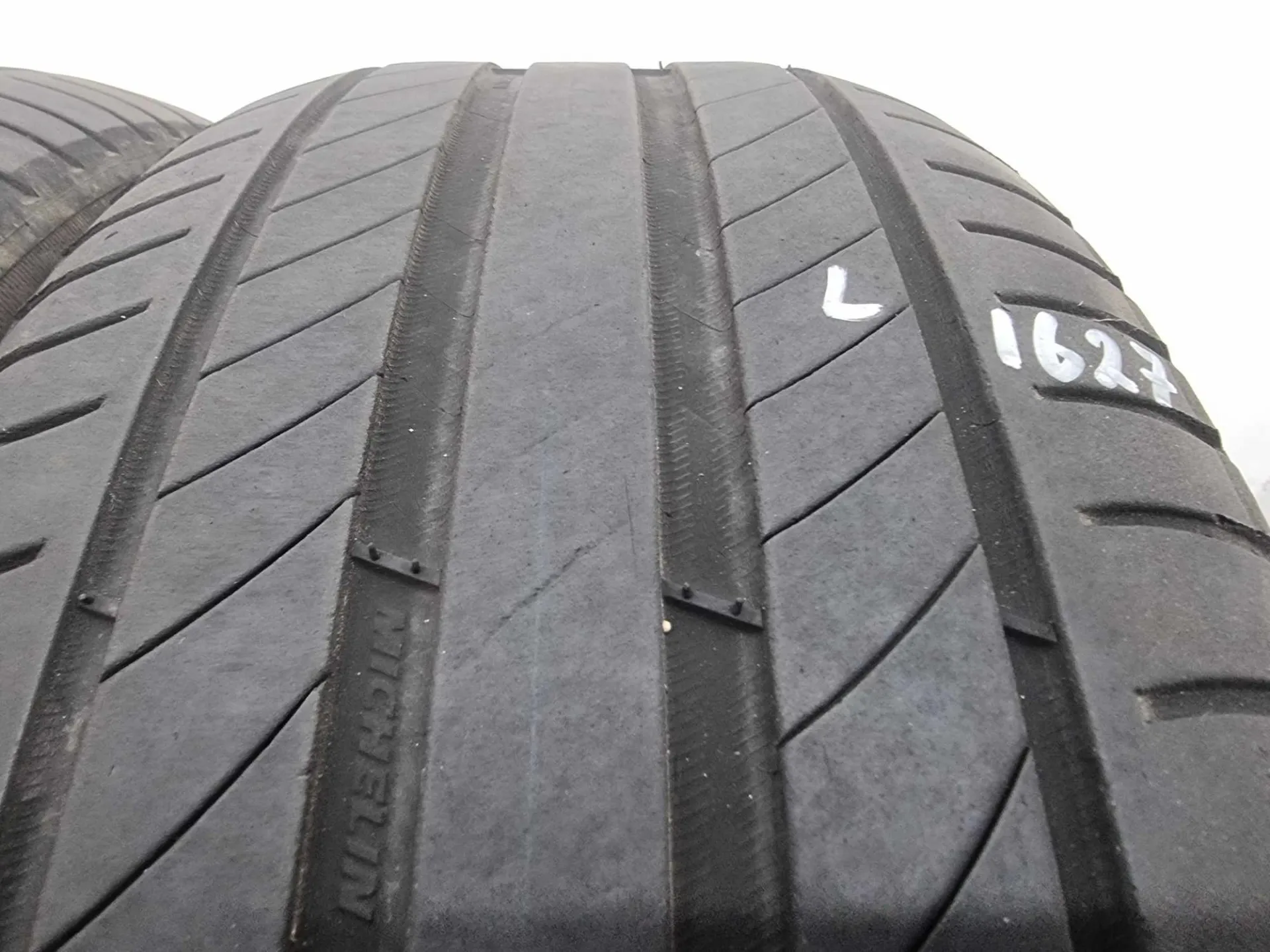 2бр летни гуми 205/55/16 MICHELIN L01627 2