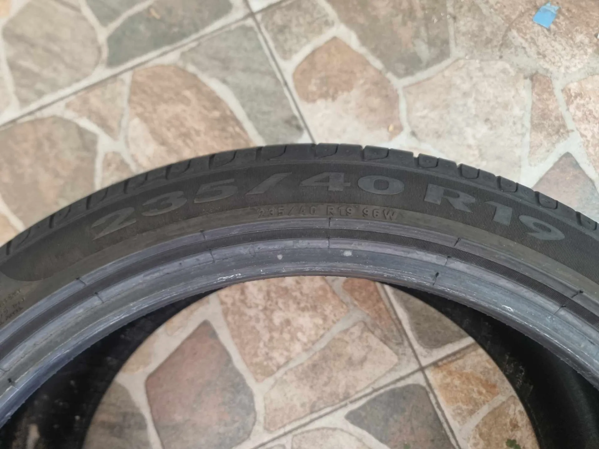 4бр летни гуми 235/40/19 PIRELLI L01632 7