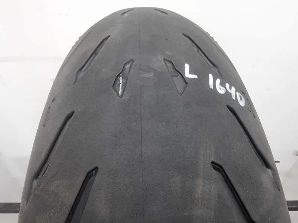 1бр гума за мотор 180/55/17 MICHELIN L01640 1