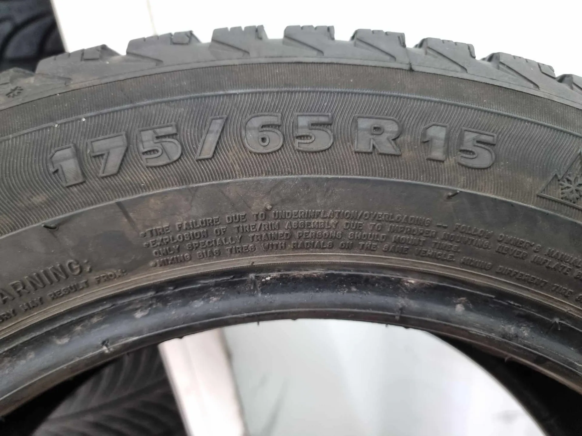 4бр зимни гуми 175/65/15 MICHELIN L01665 6