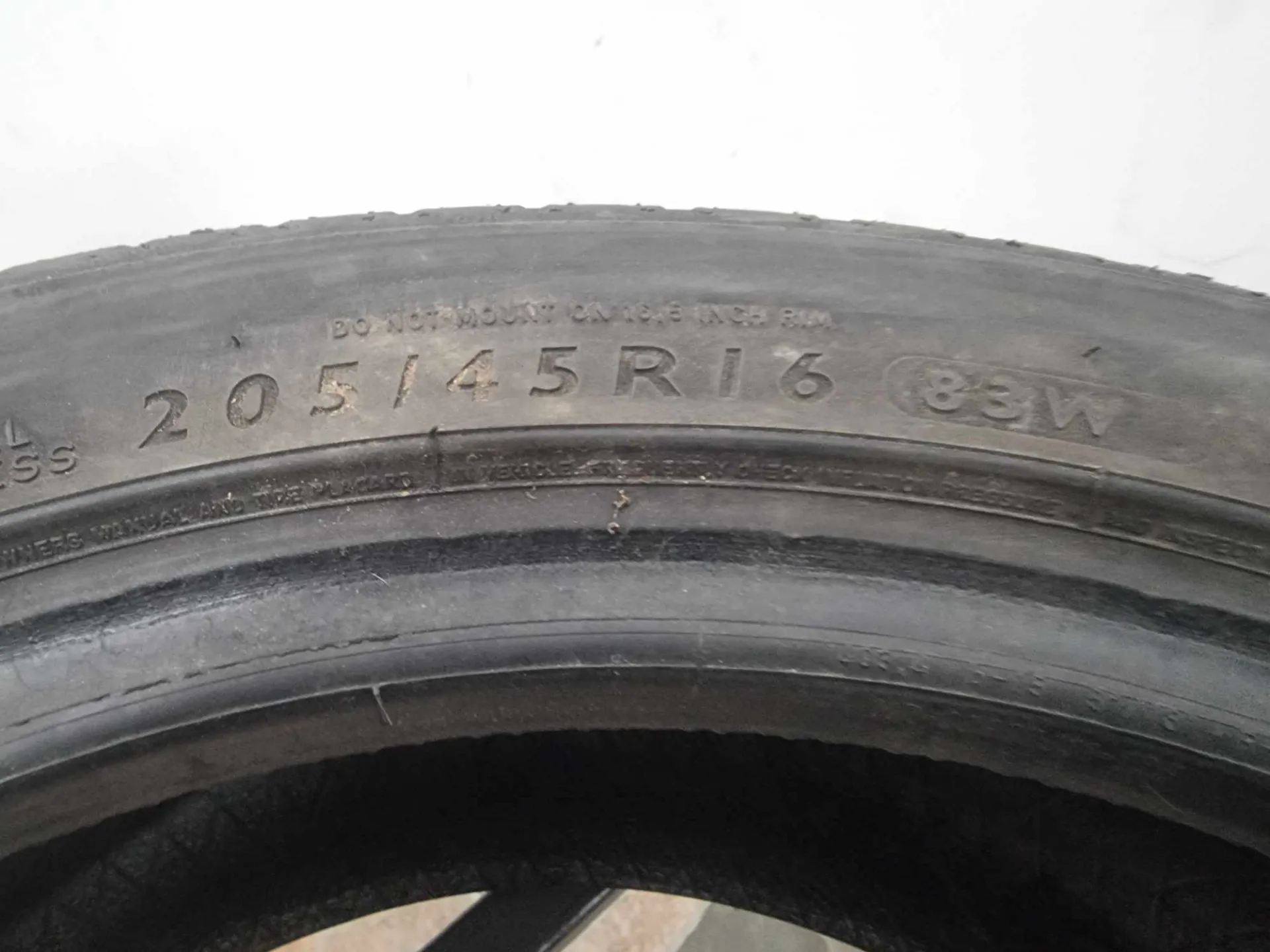 2бр летни гуми 205/45/16 DUNLOP L01668 4