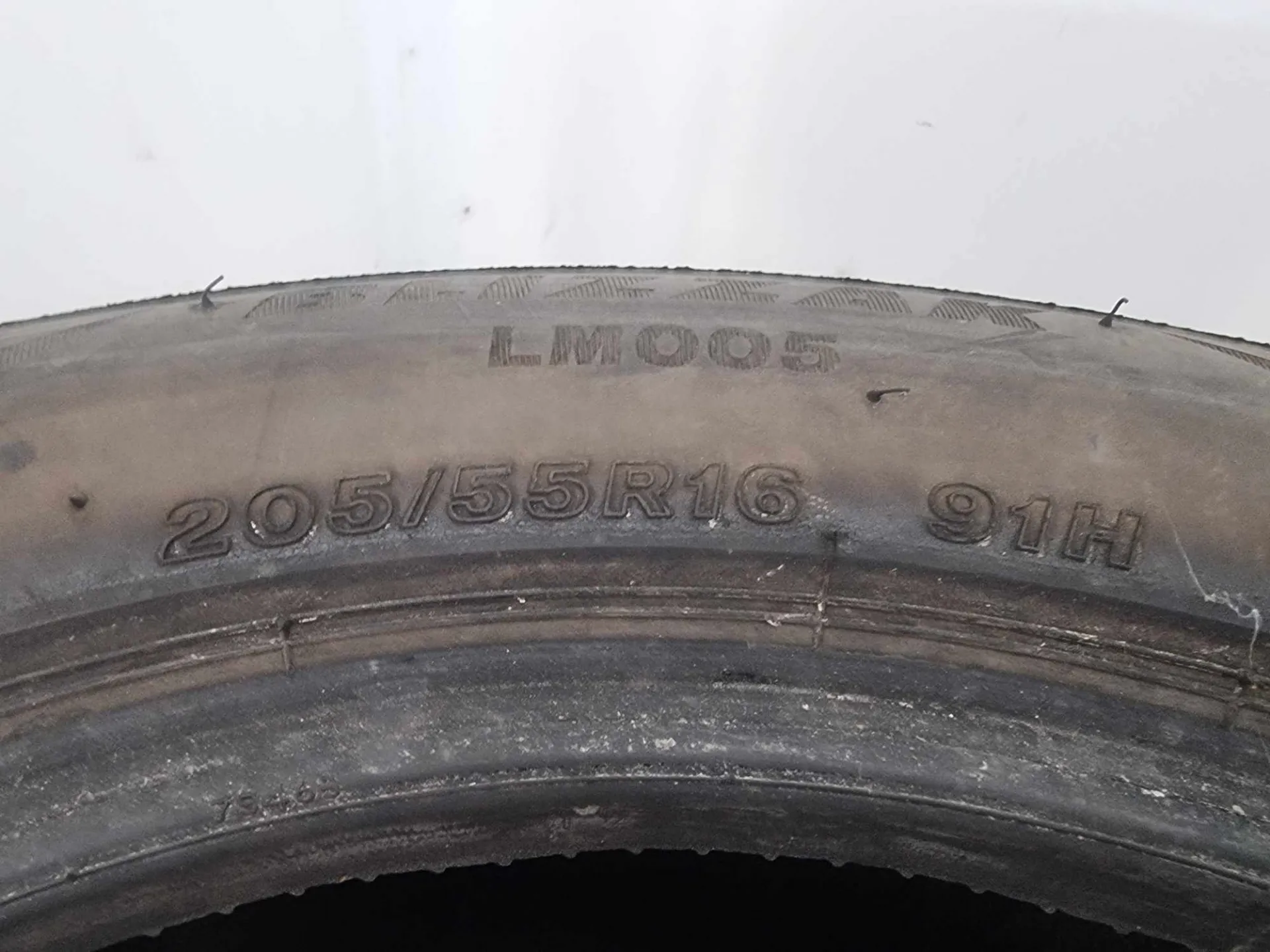 2бр зимни гуми 205/55/16 BRIDGESTONE L01671  4