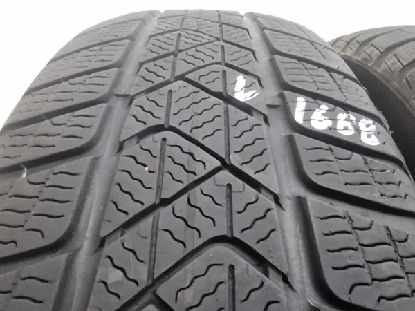 4бр зимни гуми 215/65/17 PIRELLI L01688 1