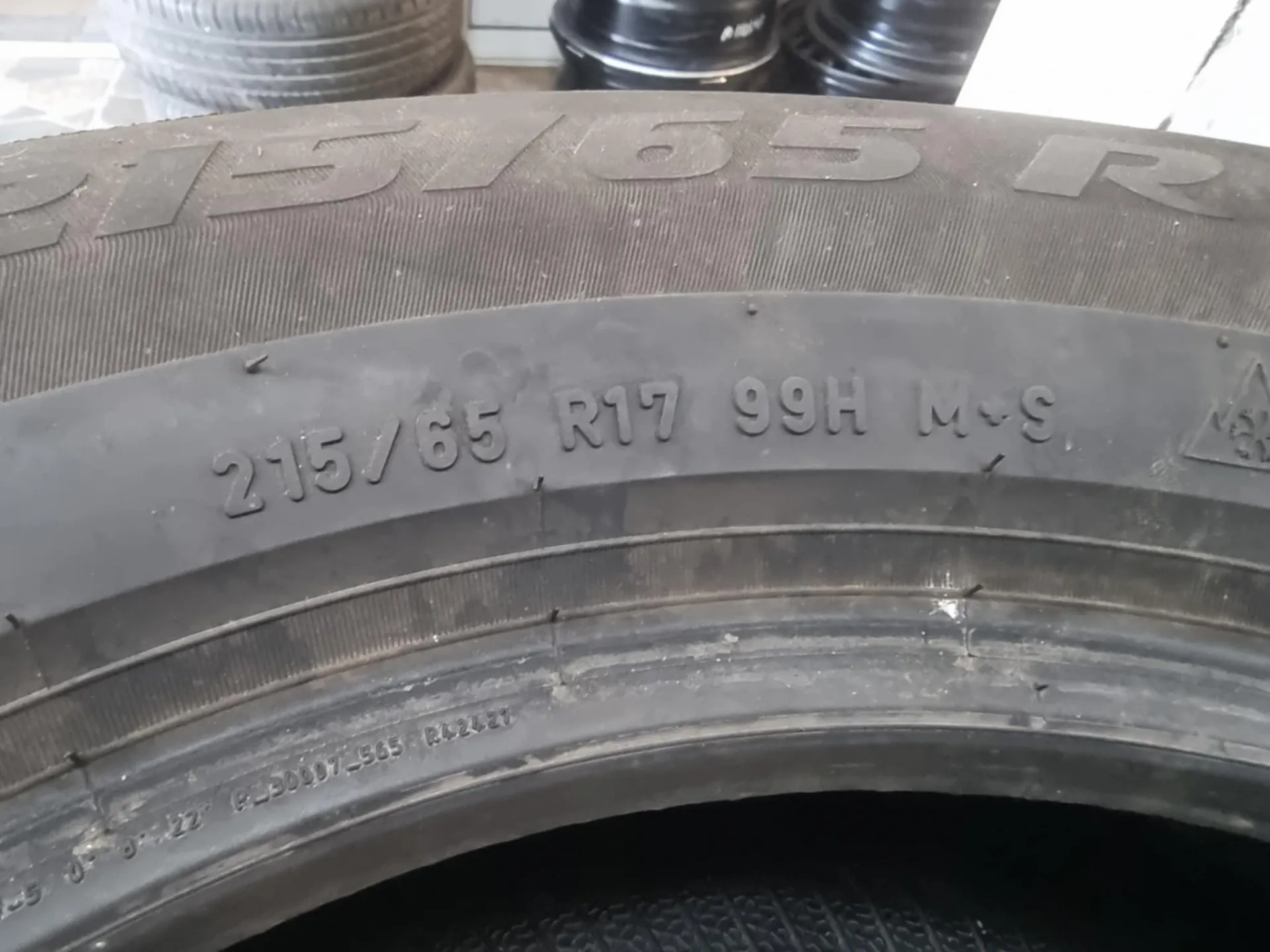 4бр зимни гуми 215/65/17 PIRELLI L01688 6