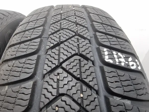 2бр зимни гуми 205/60/17 PIRELLI L01763 1