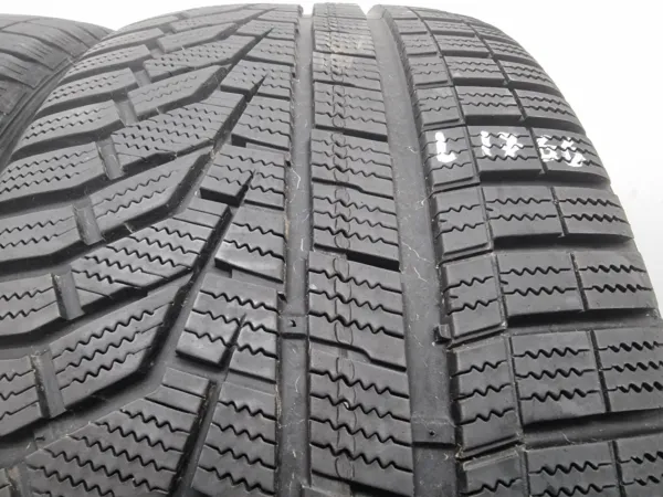 2бр зимни гуми 255/45/20 HANKOOK L01766 1