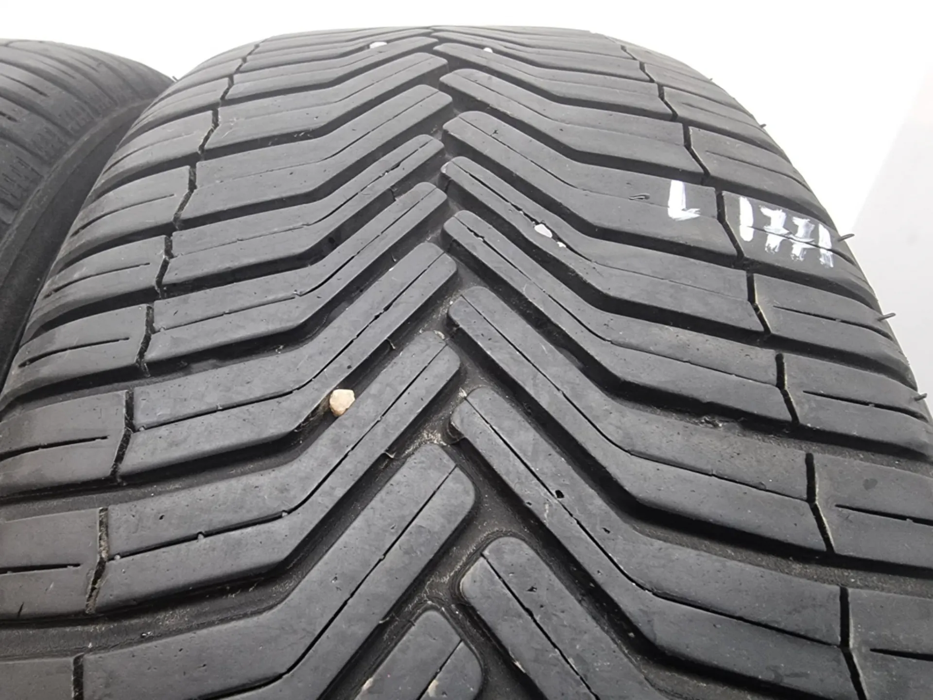 2бр летни гуми 235/55/18 MICHELIN L01771  1