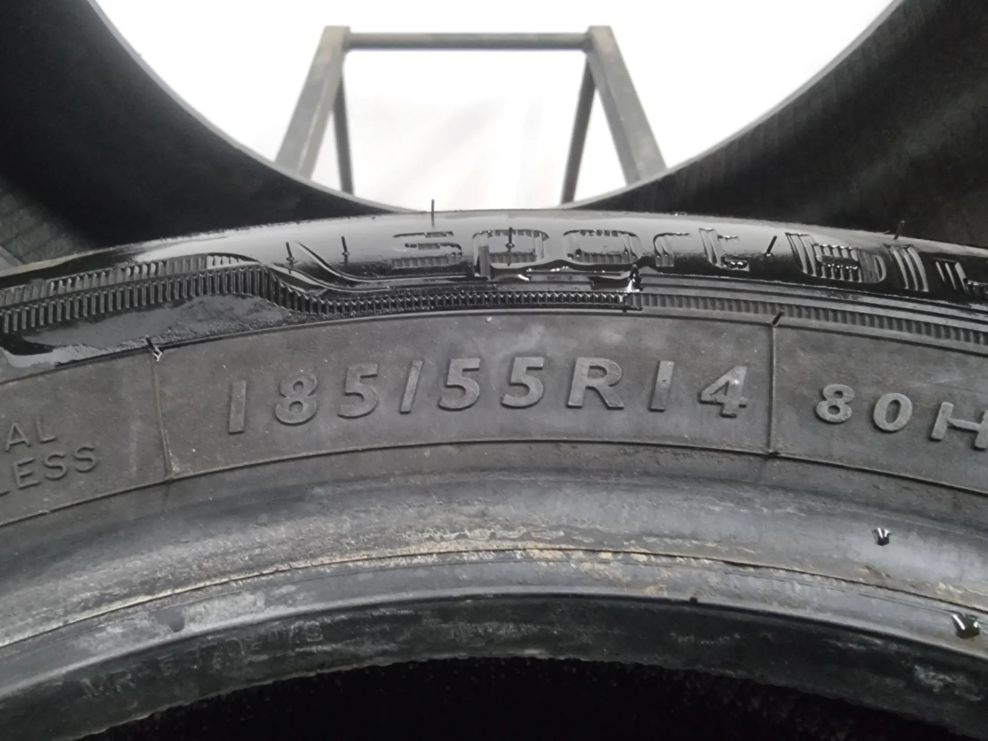 2бр летни гуми 185/55/14 DUNLOP L01839 4