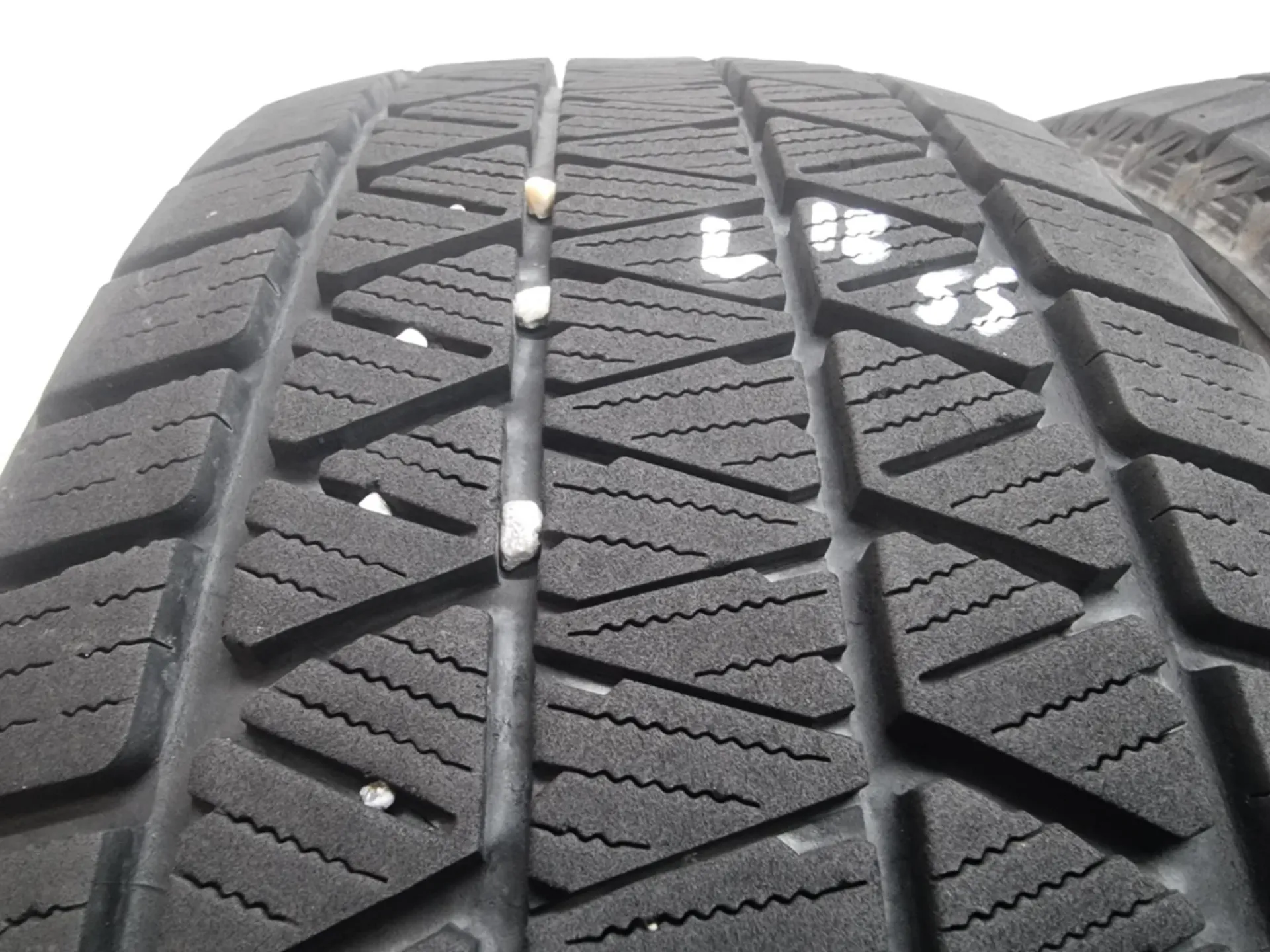 4бр зимни гуми 225/60/17 BRIDGESTONE L01855 1