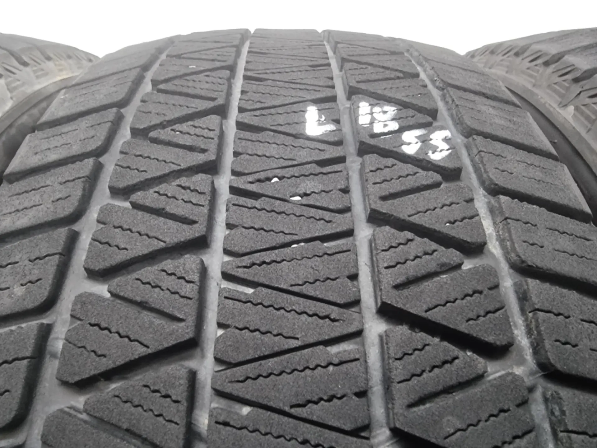 4бр зимни гуми 225/60/17 BRIDGESTONE L01855 2