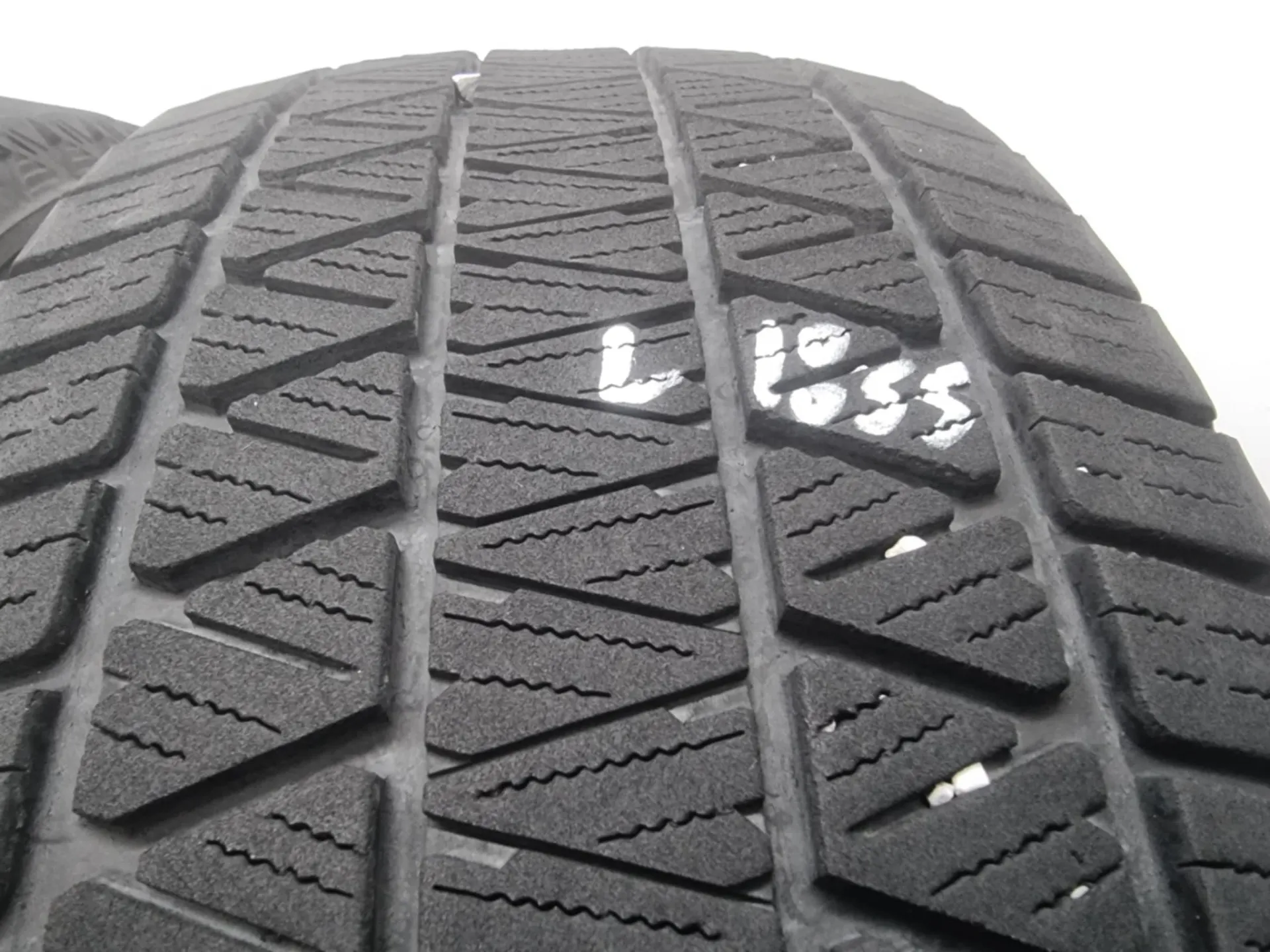 4бр зимни гуми 225/60/17 BRIDGESTONE L01855 4