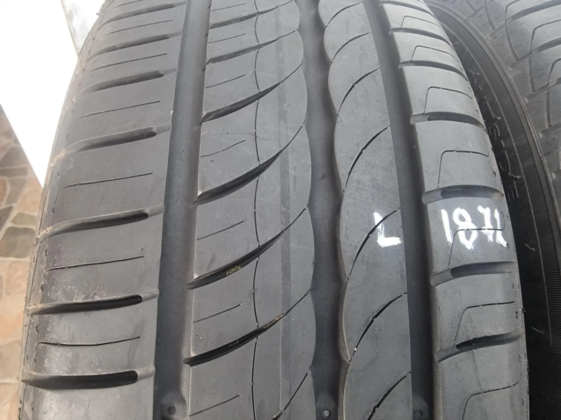 4бр летни гуми 195/55/16 PIRELLI L01872  1