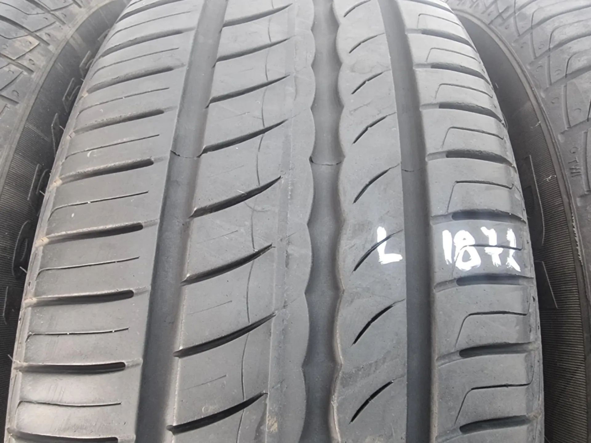 4бр летни гуми 195/55/16 PIRELLI L01872  2