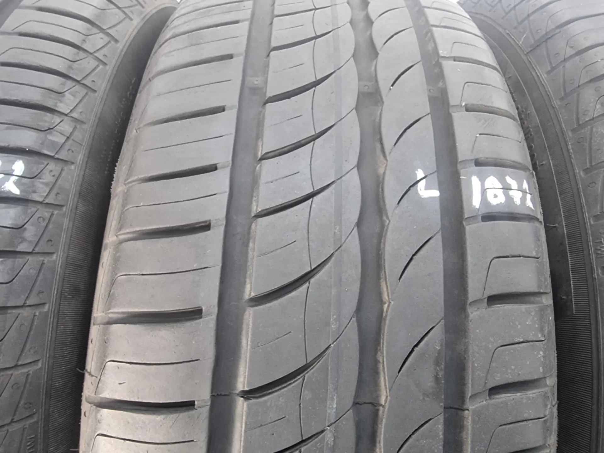 4бр летни гуми 195/55/16 PIRELLI L01872  3